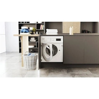 Lave-linge hublot Hotpoint BIWMHG81485EU